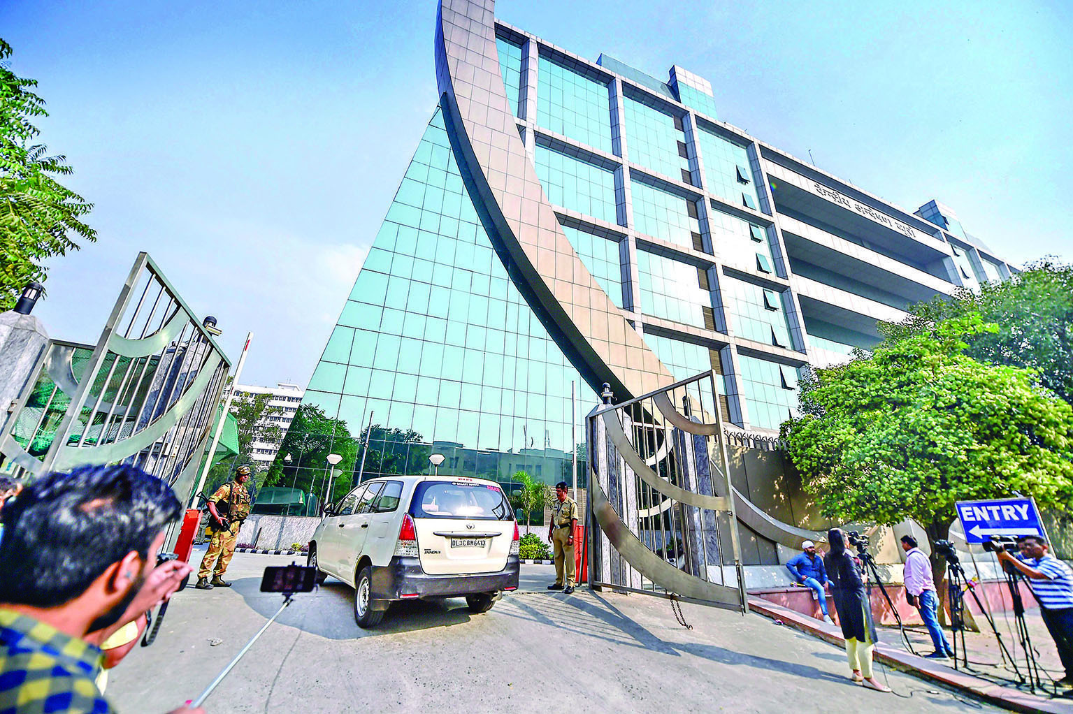 Tgana Poaching Case: Big Blow To KCR As HC Transfers Case To CBI, Quashes SIT
