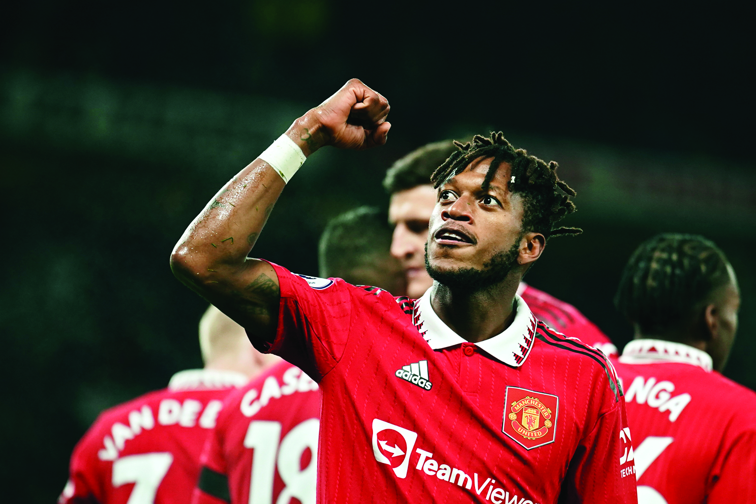 Manchester United beat Forest 3-0