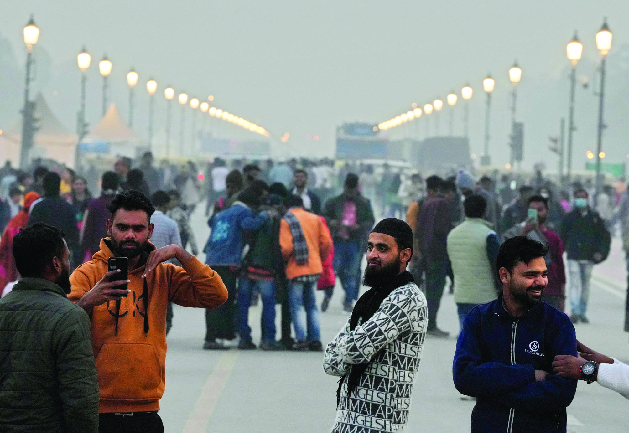 Delhi to ring in New Year in chilly weather