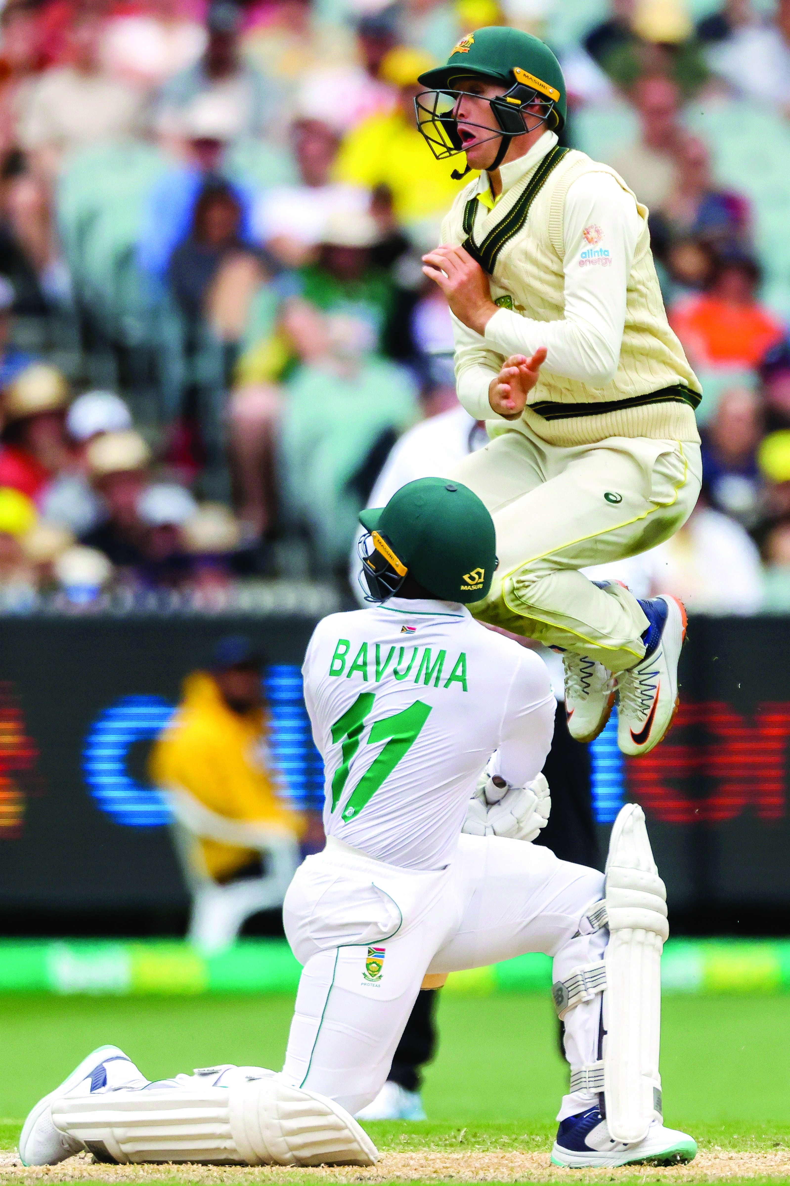 Australia beat South Africa in second Test