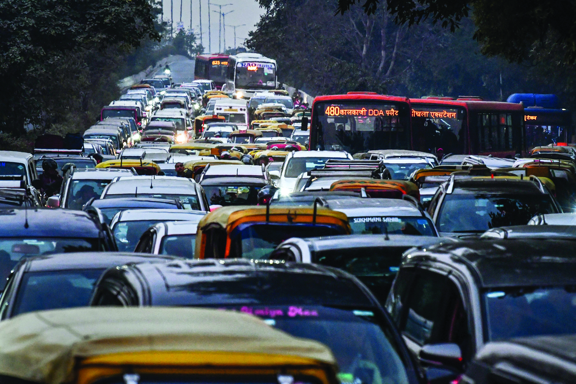 Massive traffic jams in Delhi on New Year