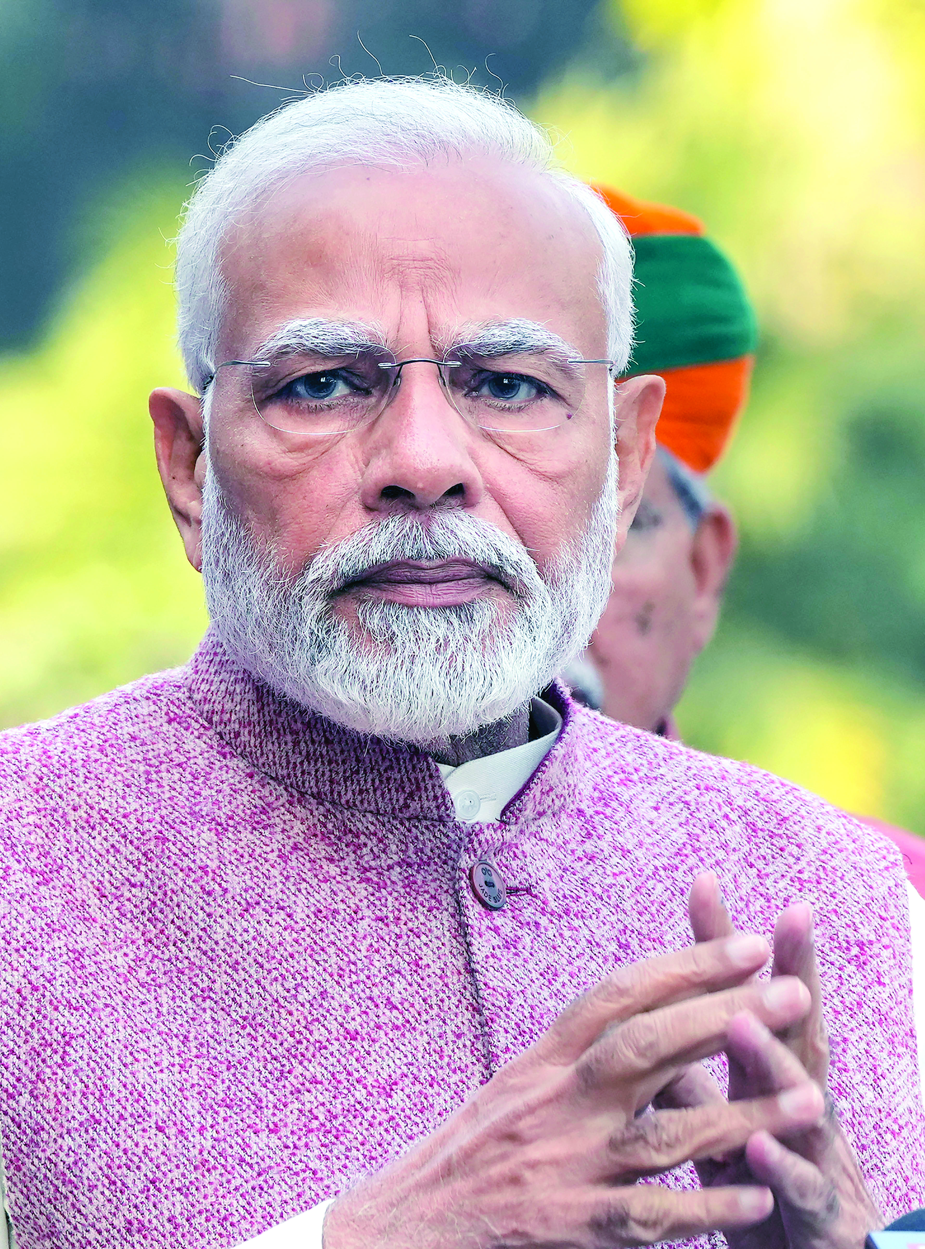 PM underlines need for widening scope of research on modern Indian history
