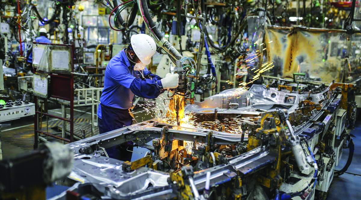 Indias manufacturing PMI hits 13-month high in Dec