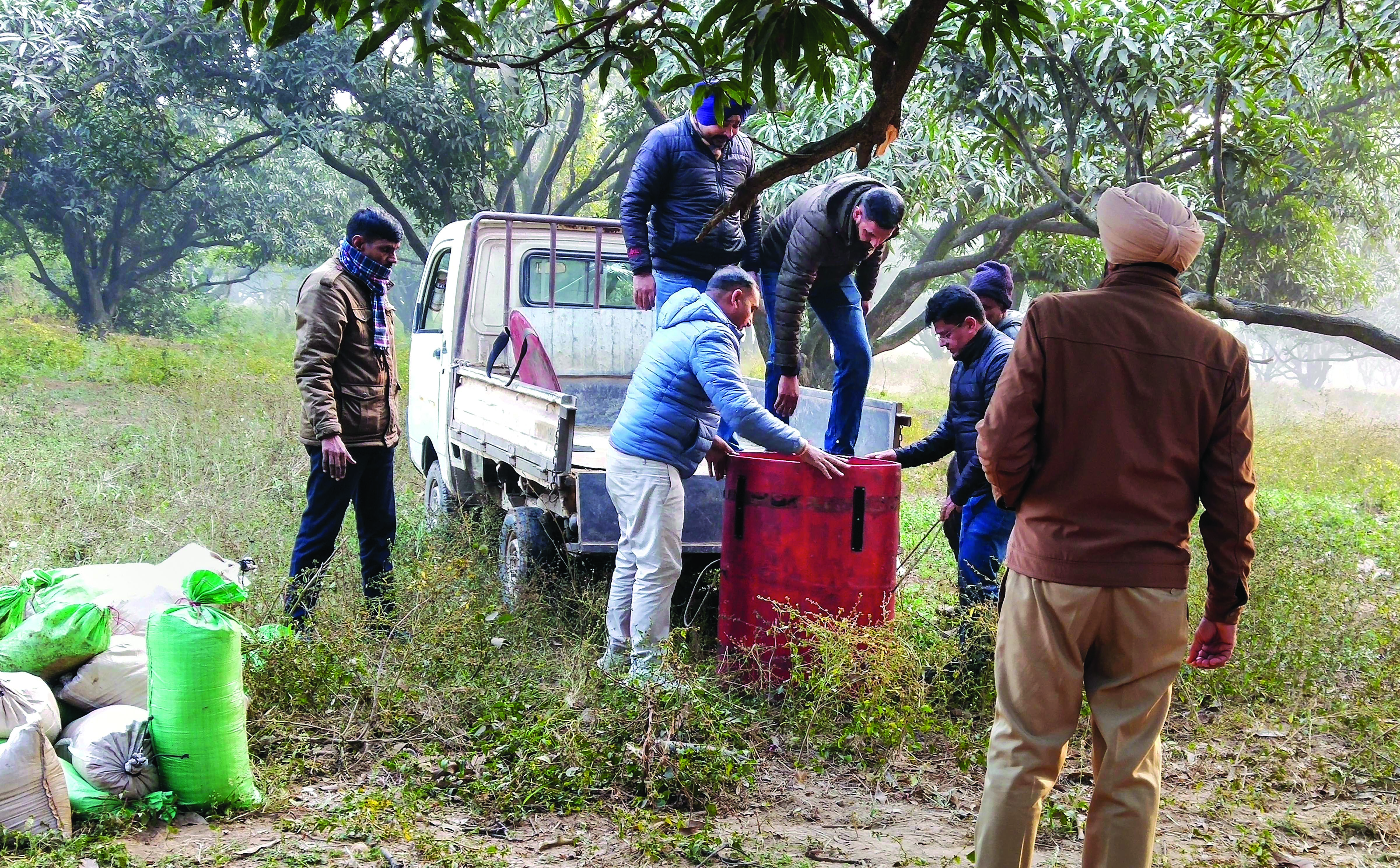 Chandigarh: Army removes live bombshell Chandigarh: Army removes live bombshell
