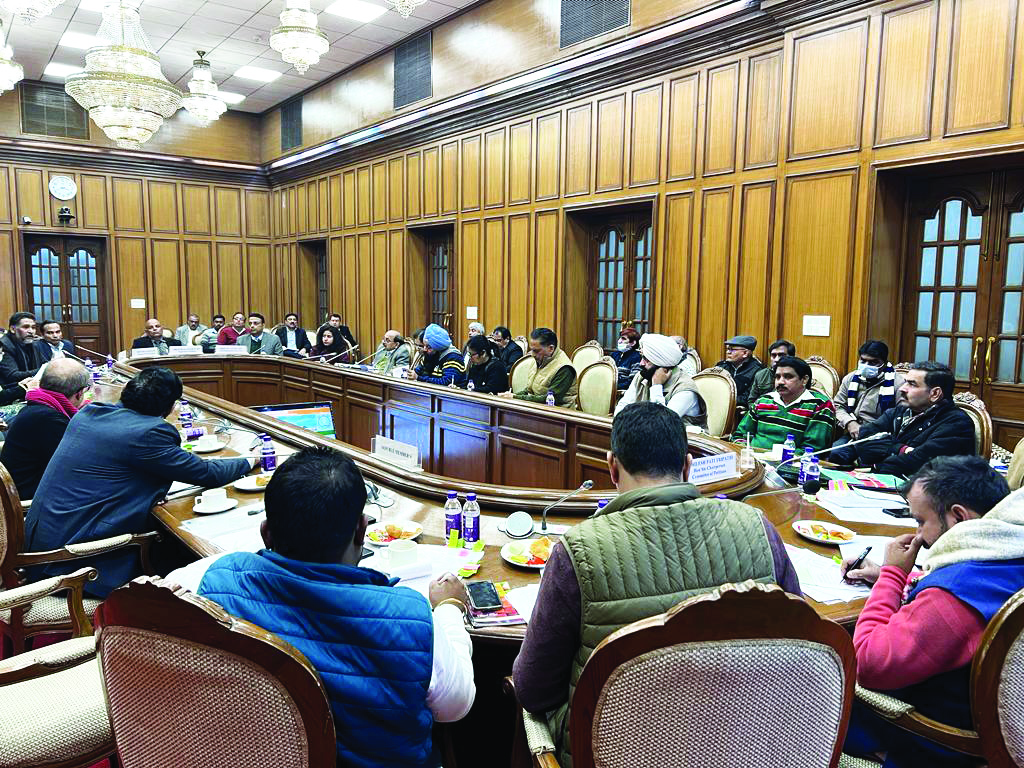 Petitions Committee pulls up officers of finance dept for hindrance in public welfare works of DJB