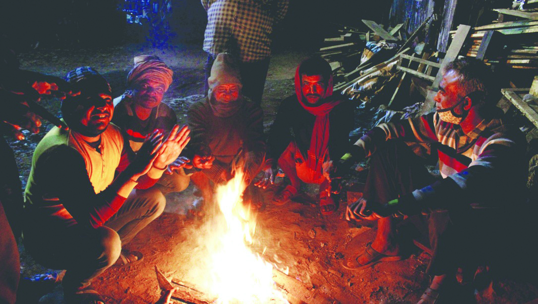 Mercury in Kolkata set to dip below 13 degree Celsius Mercury in Kolkata set to dip below 13 degree Celsius
