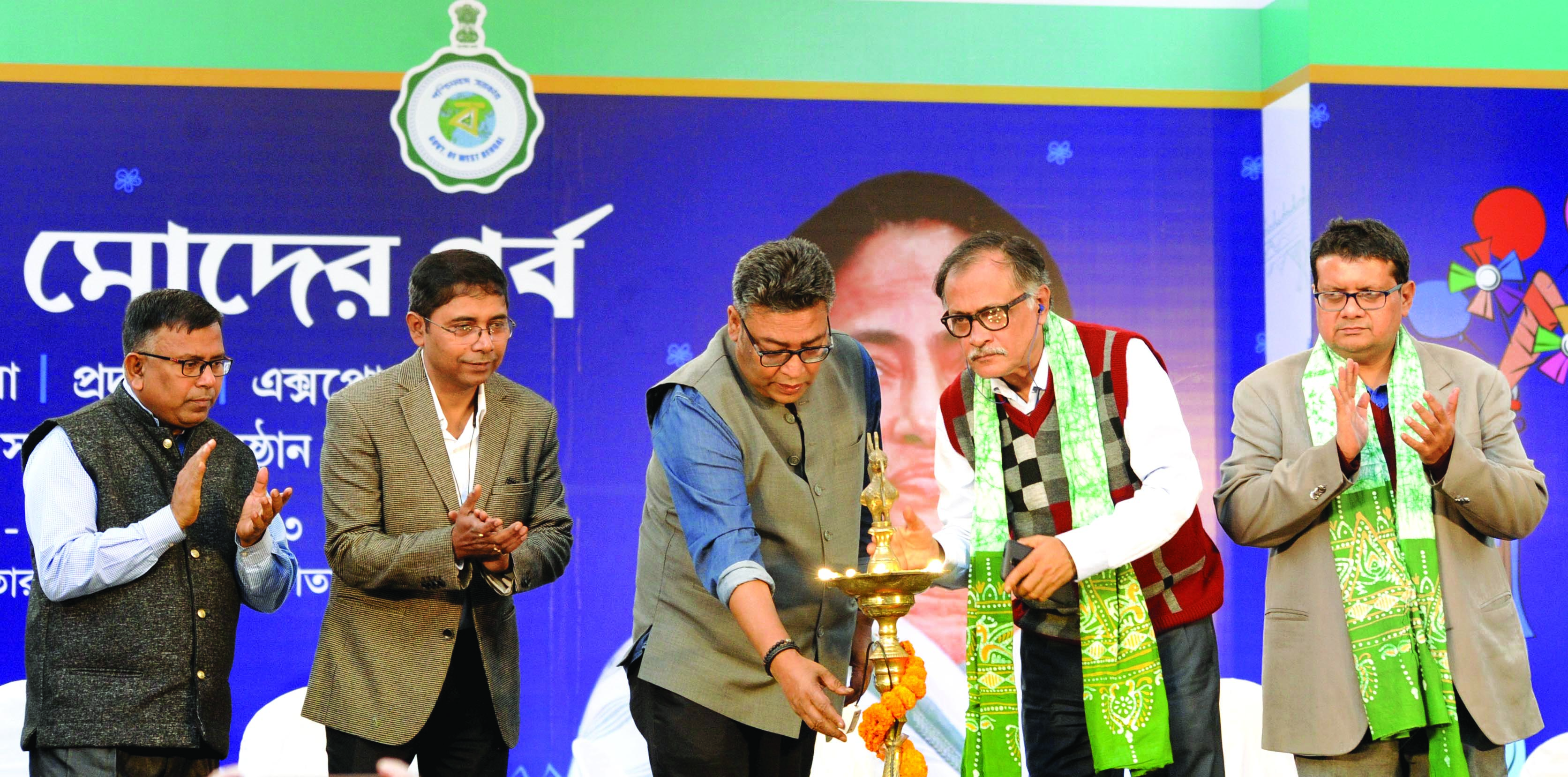 Indranil Sen inaugurates Kolkata chapter of Bangla Moder Garbo Indranil Sen inaugurates Kolkata chapter of Bangla Moder Garbo