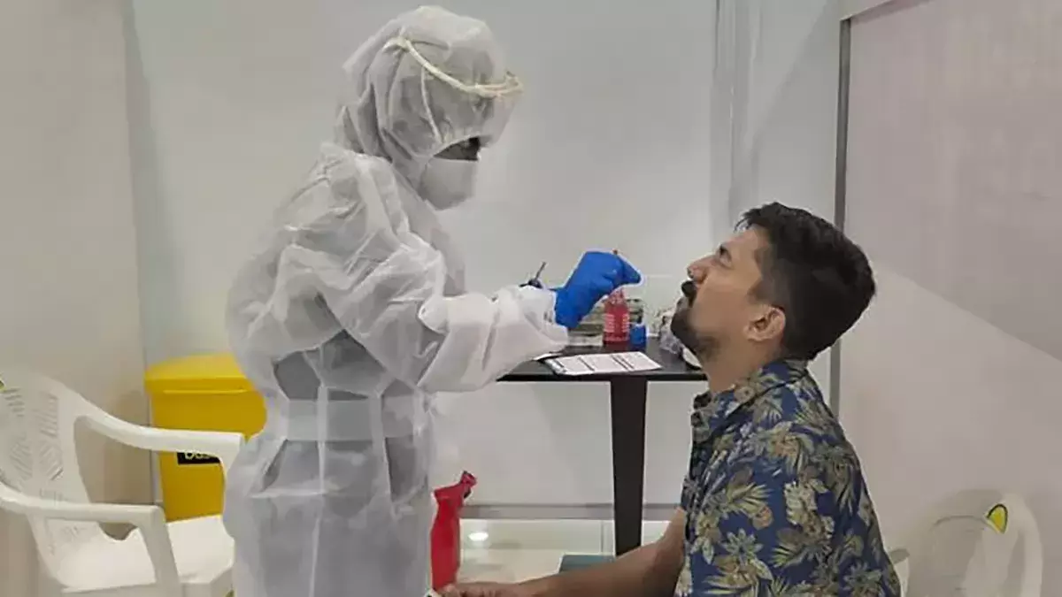 Beds run out at Beijing hospital as COVID brings more sick Beds run out at Beijing hospital as COVID brings more sick