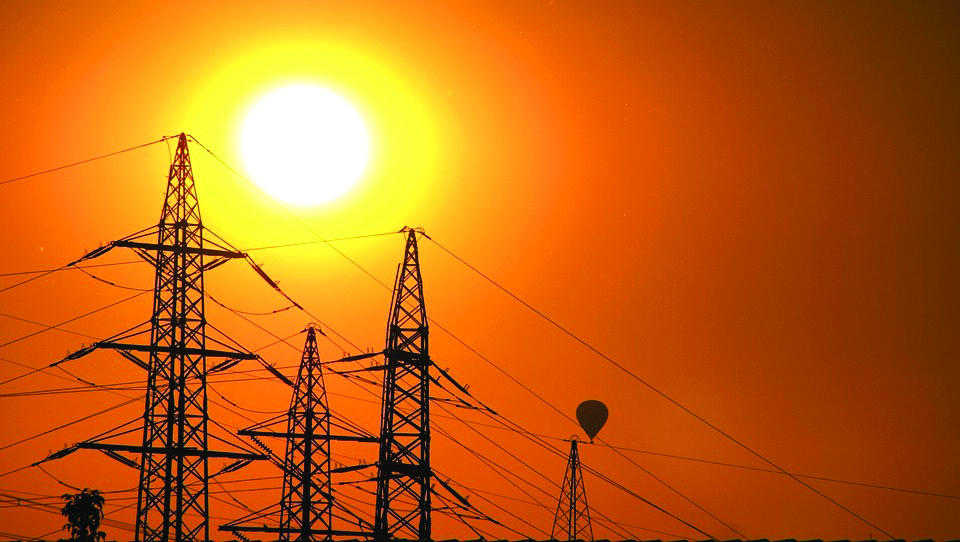 Discoms’ outstanding dues   to gencos nearly halved in Jan