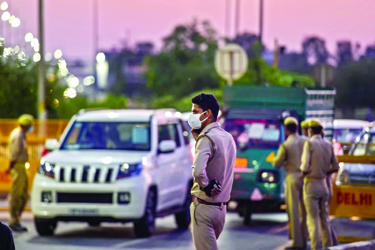 CCTV footage shows Delhi Police ASI repeatedly stabbed by accused