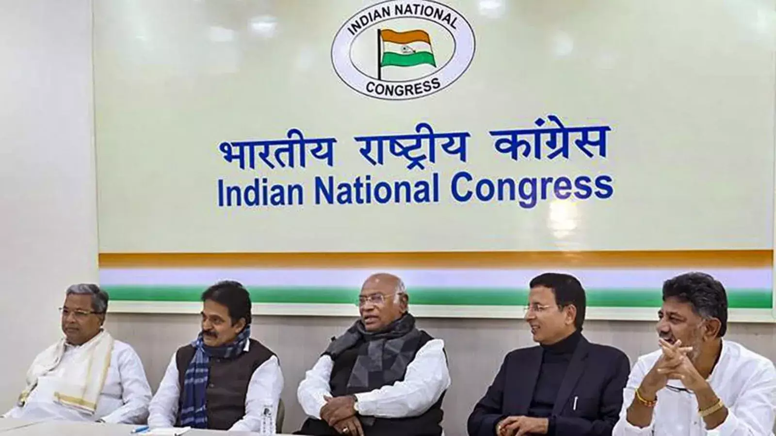 Congress starts bus tour ahead of Karnataka assembly polls Congress starts bus tour ahead of Karnataka assembly polls