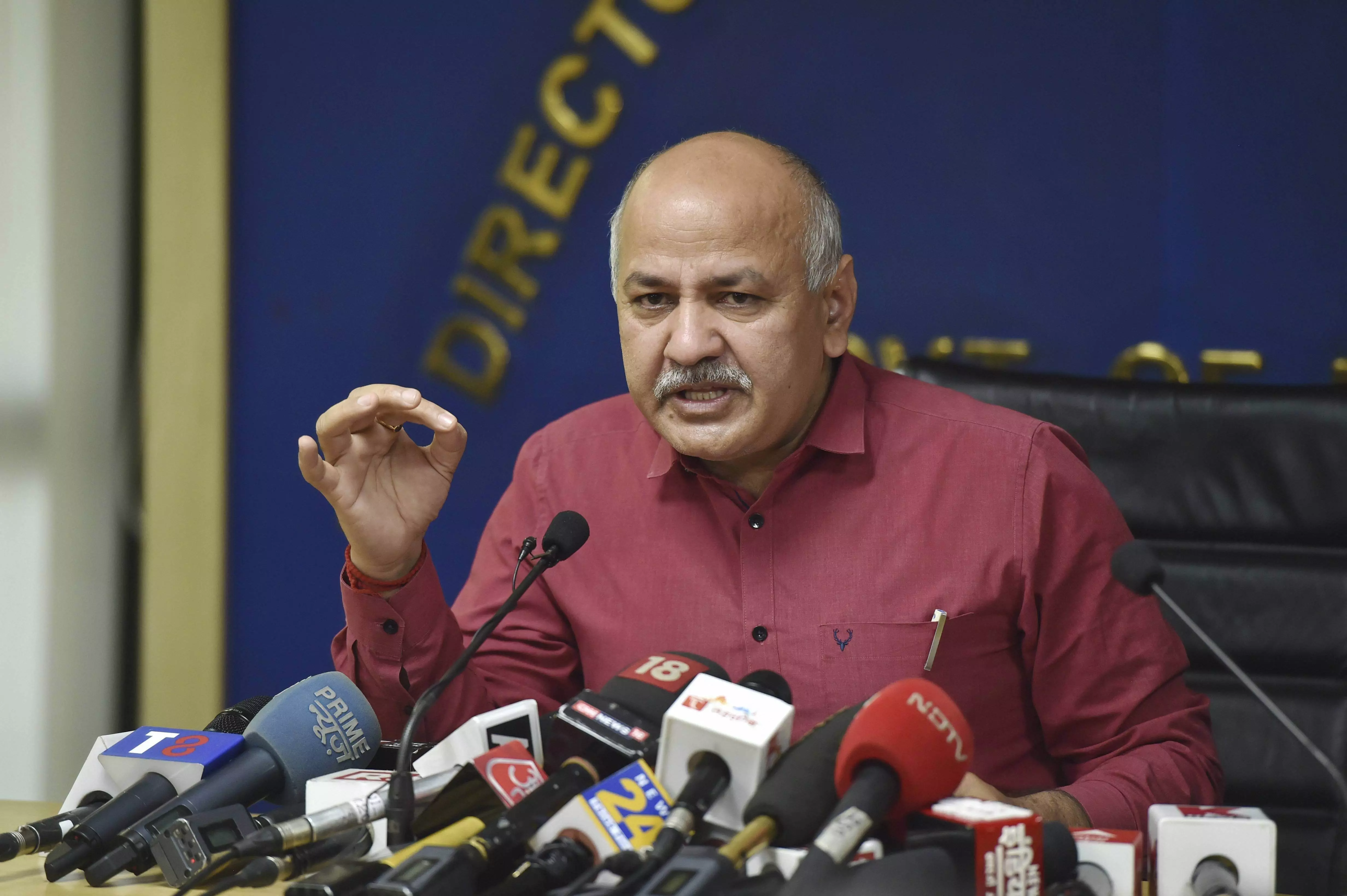 Centre misusing officers to target AAP & its leaders: Sisodia Centre misusing officers to target AAP & its leaders: Sisodia