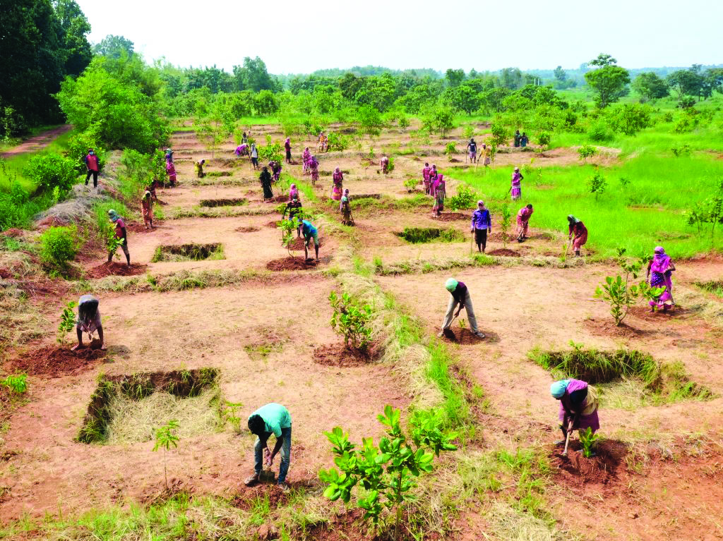 CS holds meeting to pave way for ‘brand’ Matir Shristi