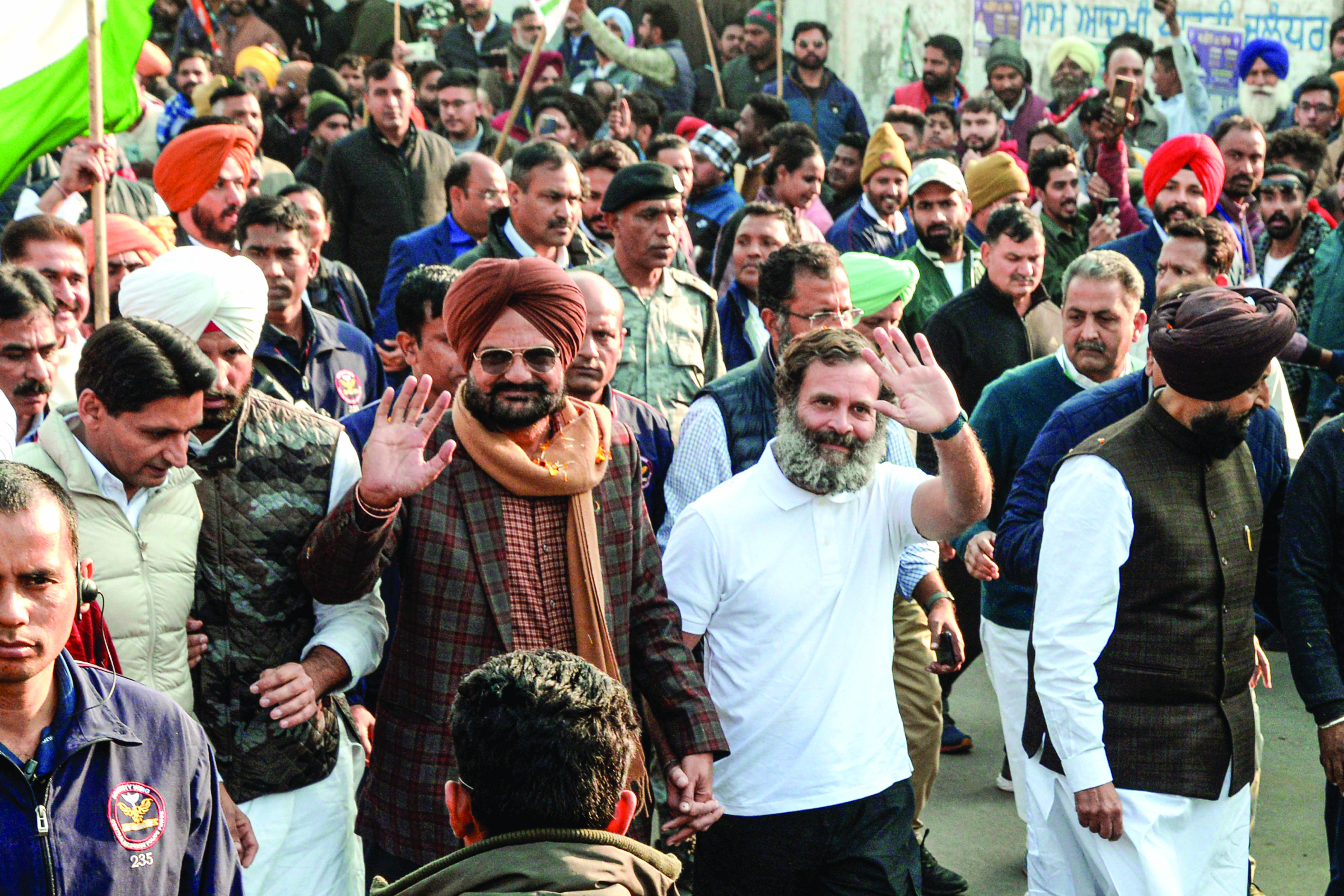Rahul Gandhi-led Bharat Jodo Yatra resumes from Jalandhar Rahul Gandhi-led Bharat Jodo Yatra resumes from Jalandhar