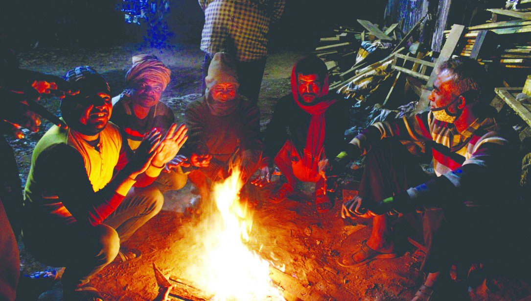 ‘Lowest temp in city stands at 16.7 degree Celsius, several North Bengal dists may get light rainfall’ ‘Lowest temp in city stands at 16.7 degree Celsius, several North Bengal dists may get light rainfall’