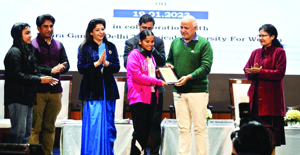 ‘Desh ke Mentor’ conclave: Sisodia stresses need for timely career guidance for students