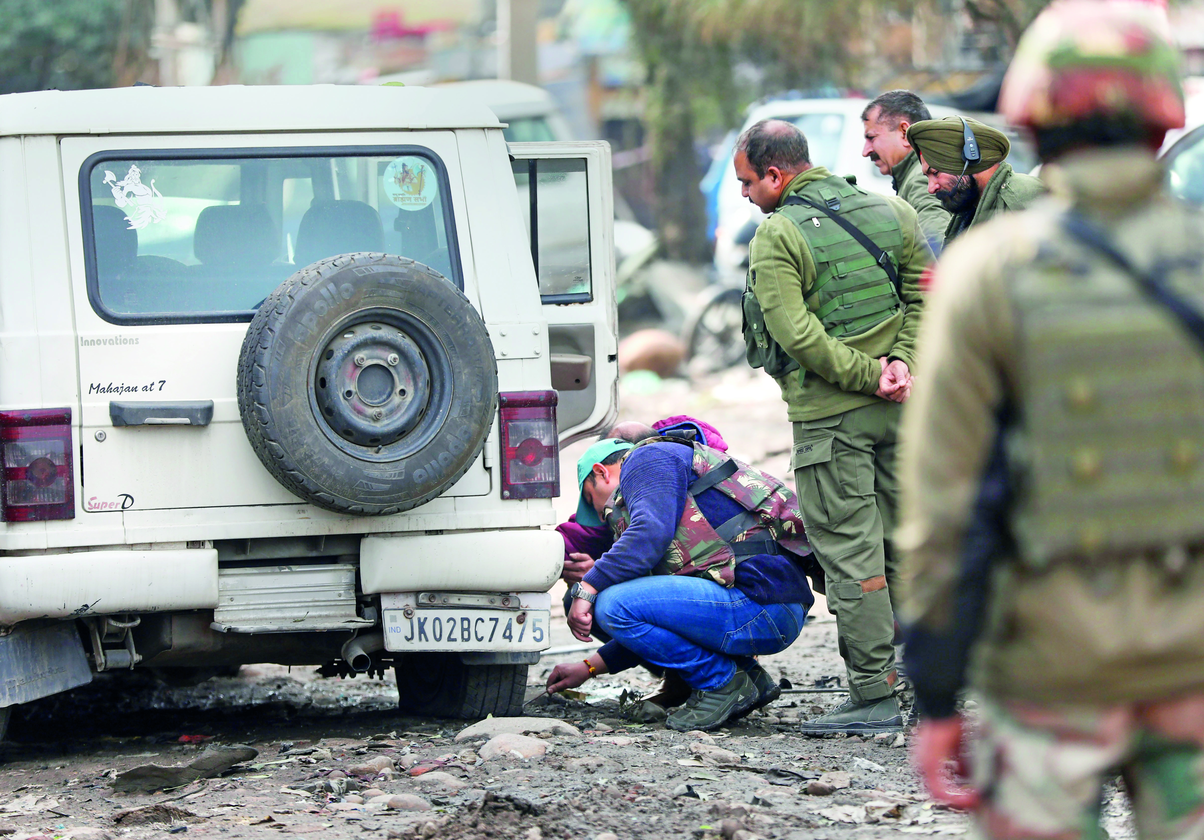 7 injured in twin blasts amid heightened security