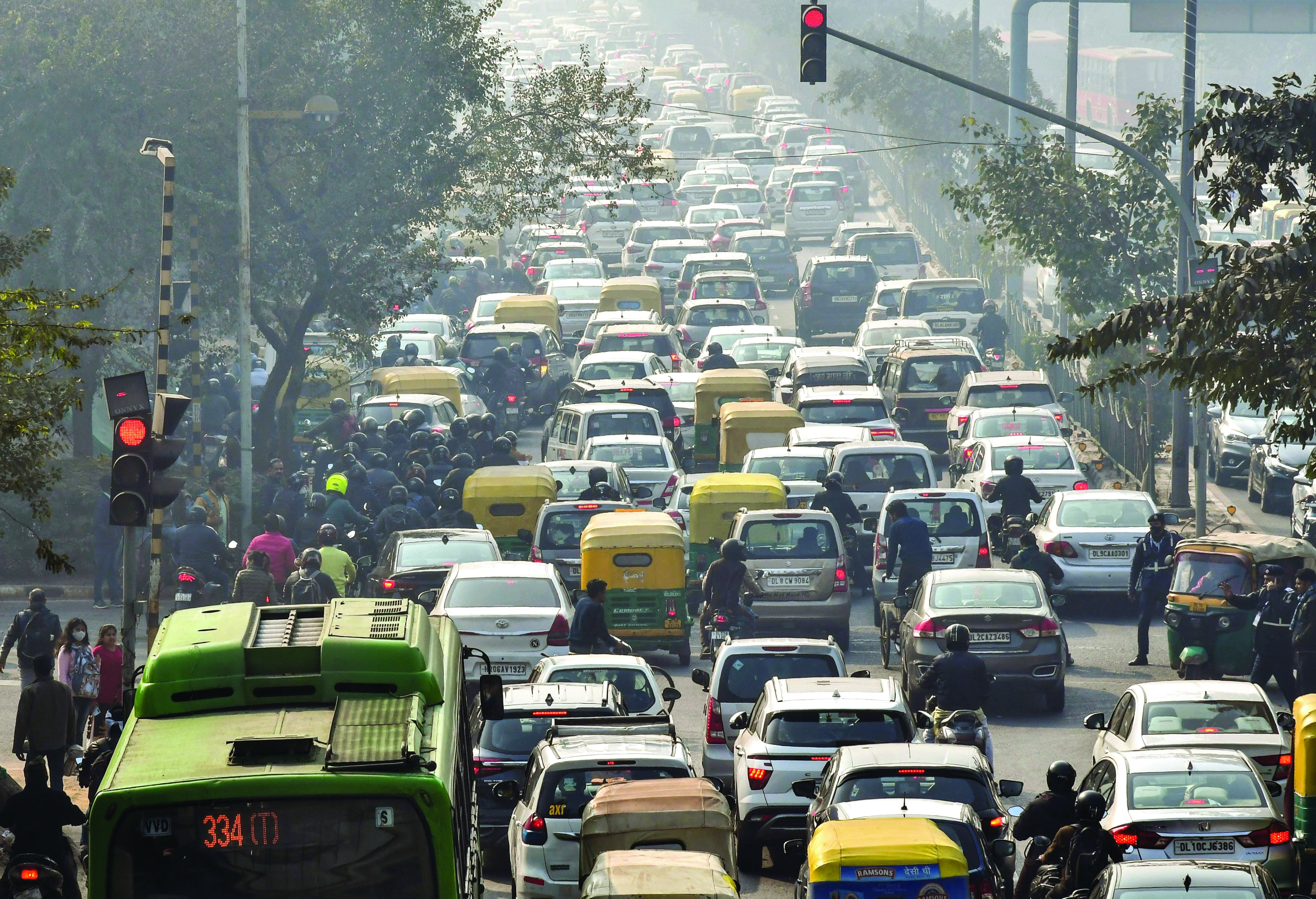 Commuters face long jams as Delhi rehearses for Republic Day Parade