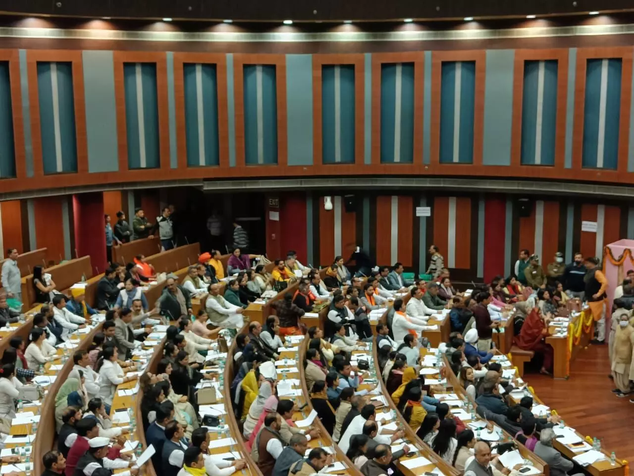 Lt Governor-appointed members take oath first as MCD House reconvenes
