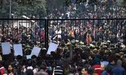 BBC documentary screening: Left-leaning students stage protest at JNU against ABVPs hooliganism BBC documentary screening: Left-leaning students stage protest at JNU against ABVPs hooliganism
