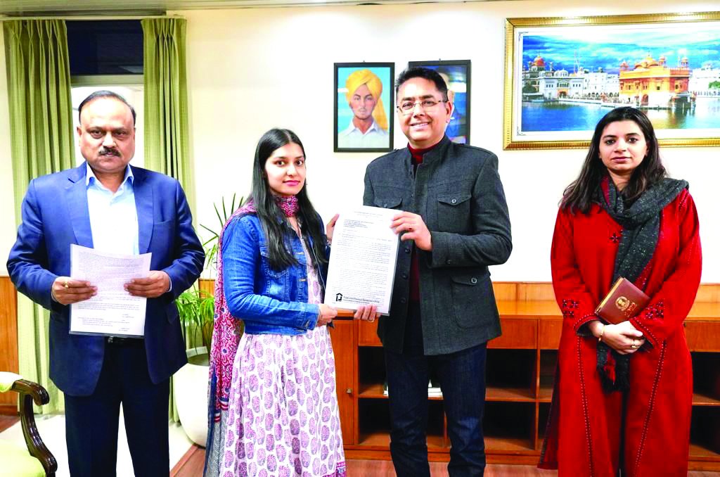 Aman Arora hands over appointment letters to 19 JEs Aman Arora hands over appointment letters to 19 JEs