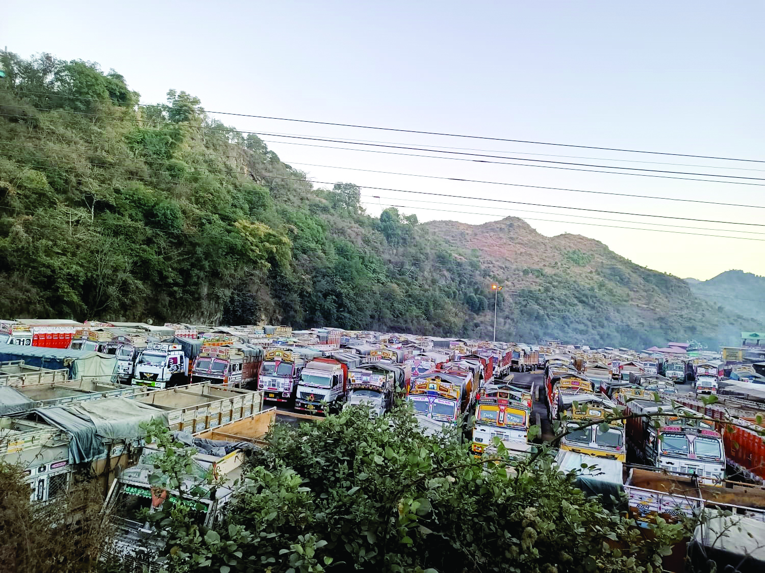 Himachal CM prepares to end Adani Group- truck unions’ 50-day deadlock Himachal CM prepares to end Adani Group- truck unions’ 50-day deadlock