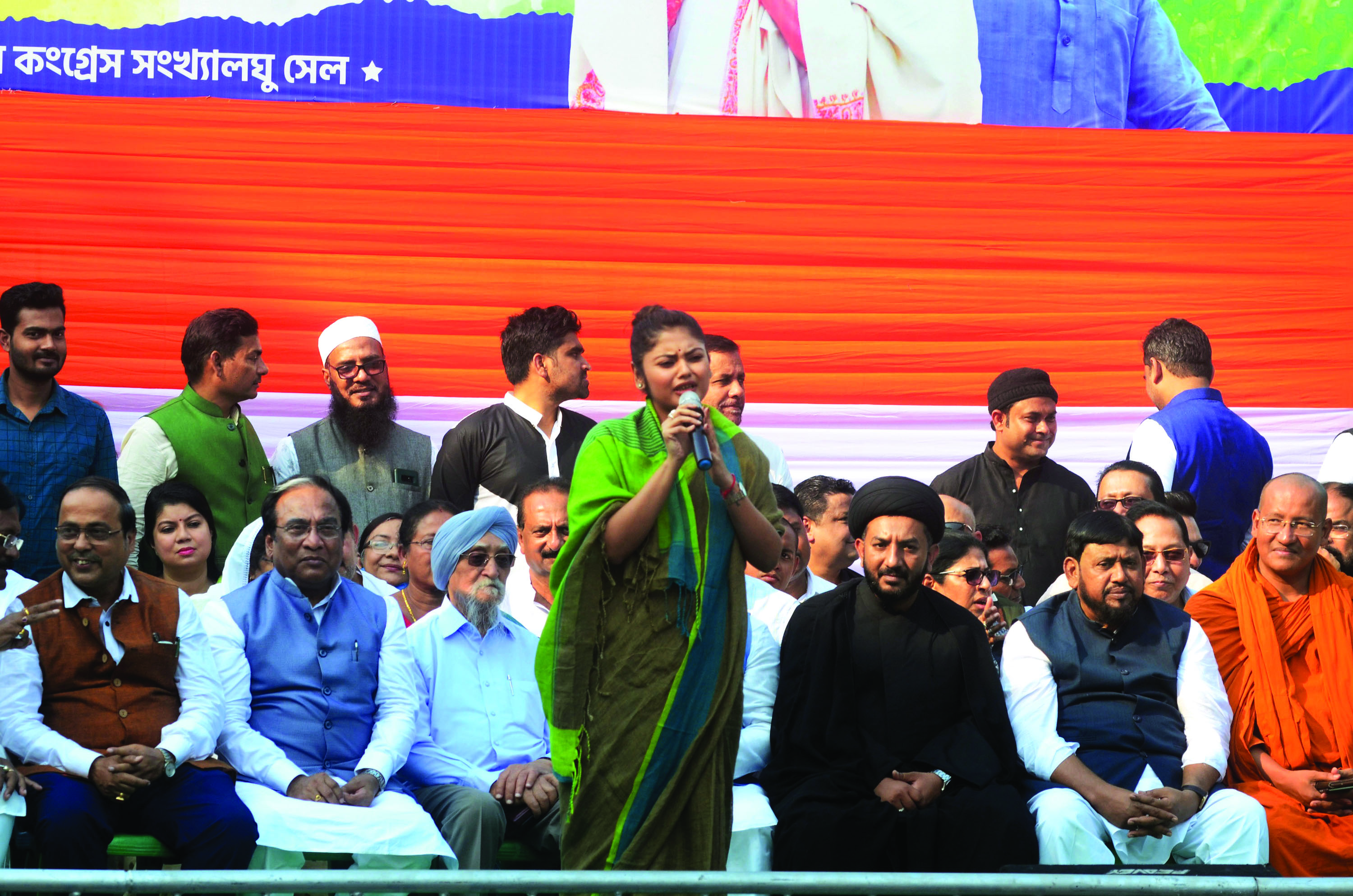 Saayoni Ghosh sends defamation notice to BJP leader Saumitra Khan