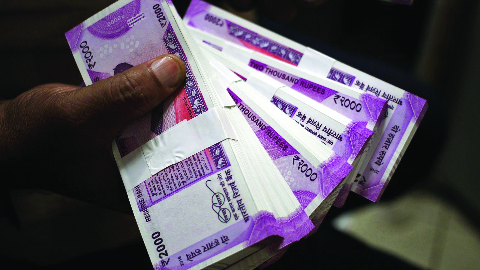 FPIs register steepest outflow in   7 months at `28,852 cr in January