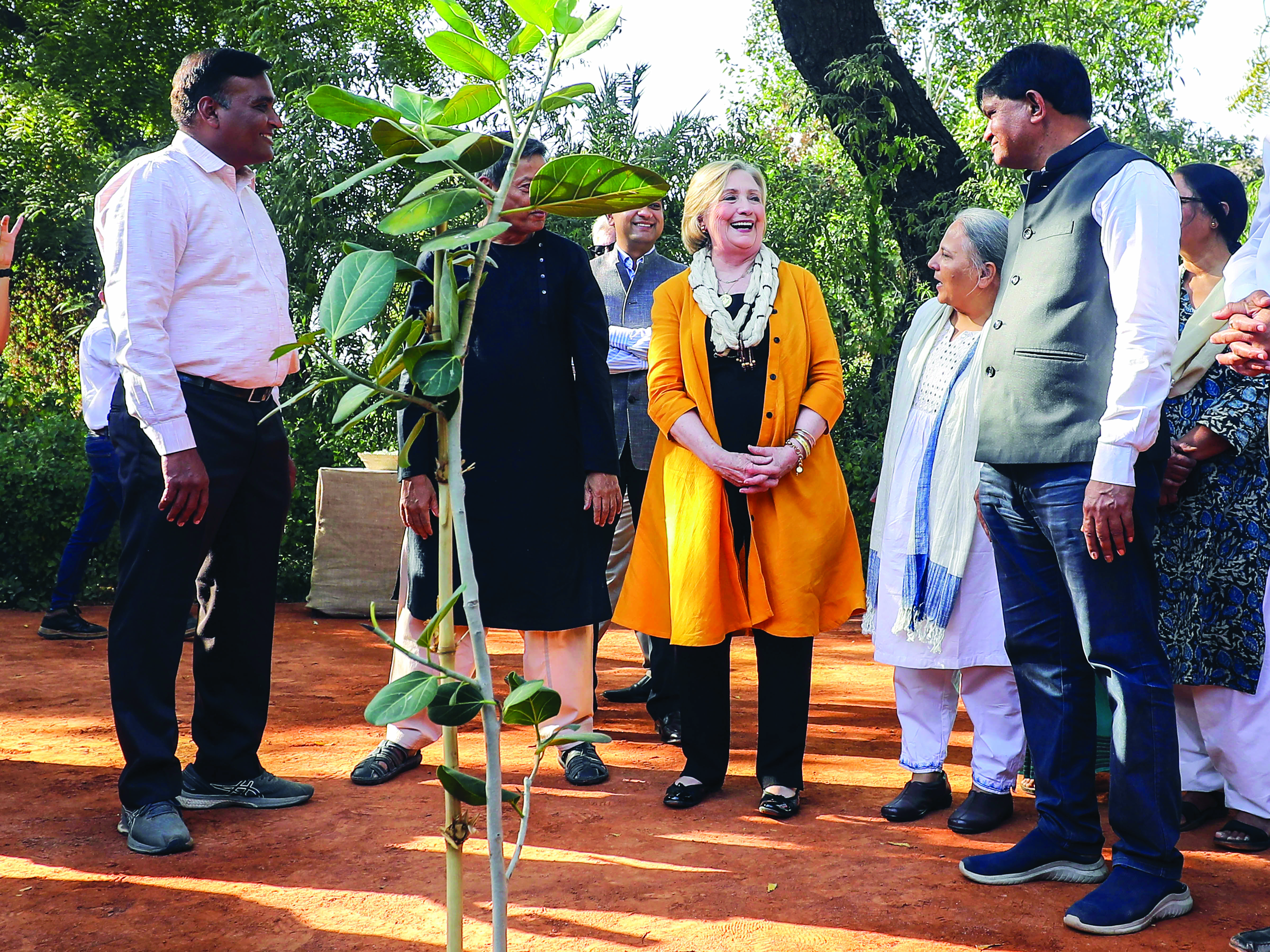 Hillary Clinton pays homage to Ela Bhatt