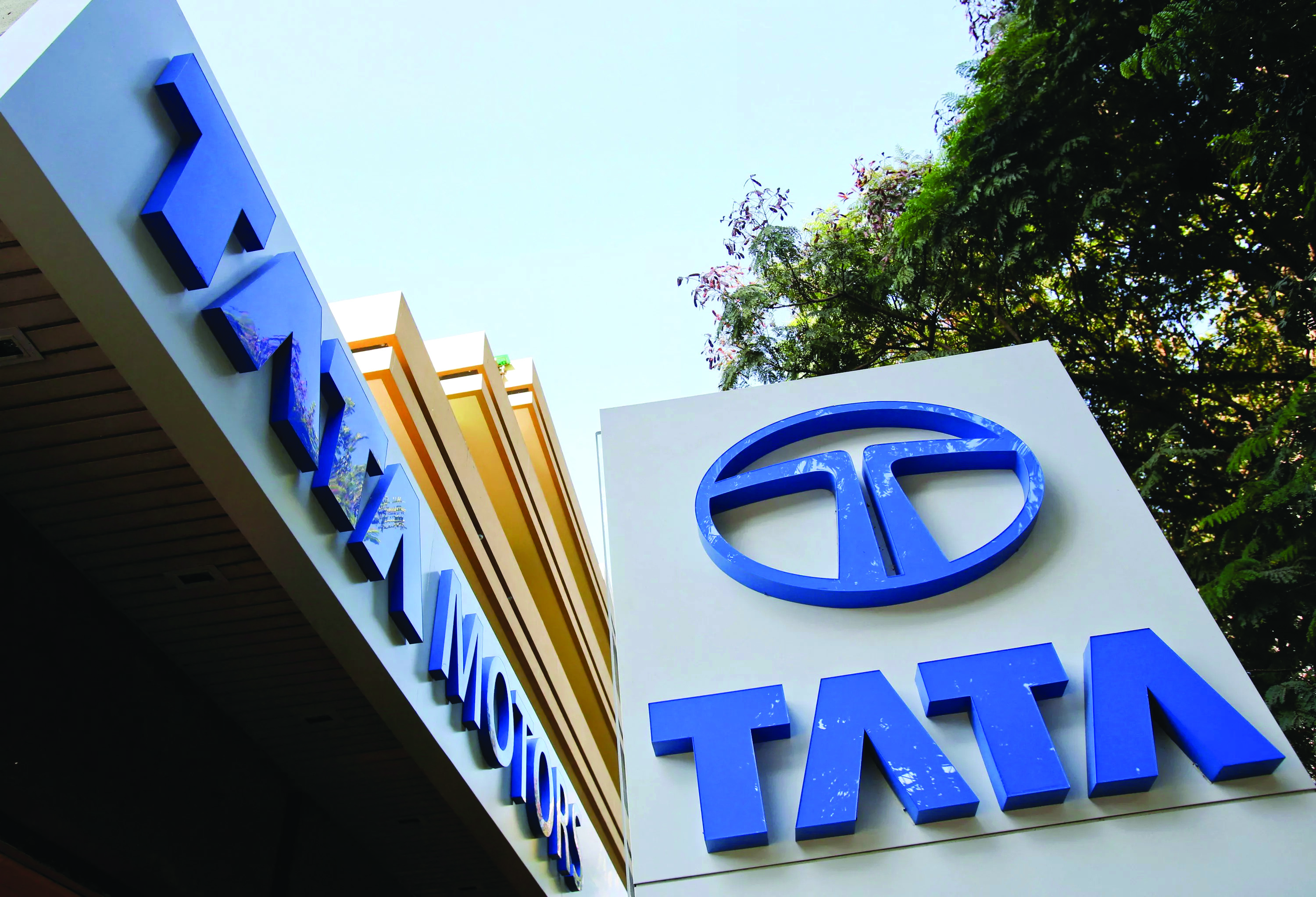 Tata Motors aims to start Ford’s Sanand plant in 12-18 mnths Tata Motors aims to start Ford’s Sanand plant in 12-18 mnths