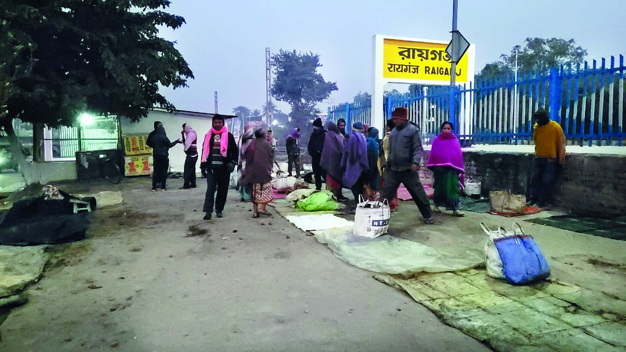 Admin removes parts of a market to decongest area