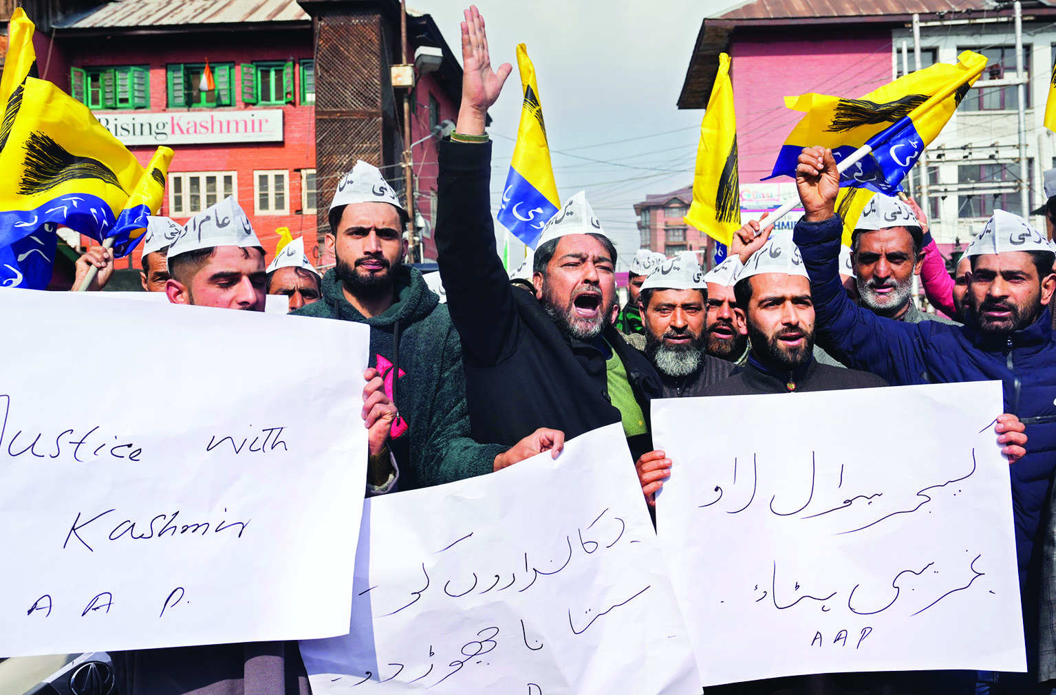 PDP, AAP protest against eviction drive in J&K