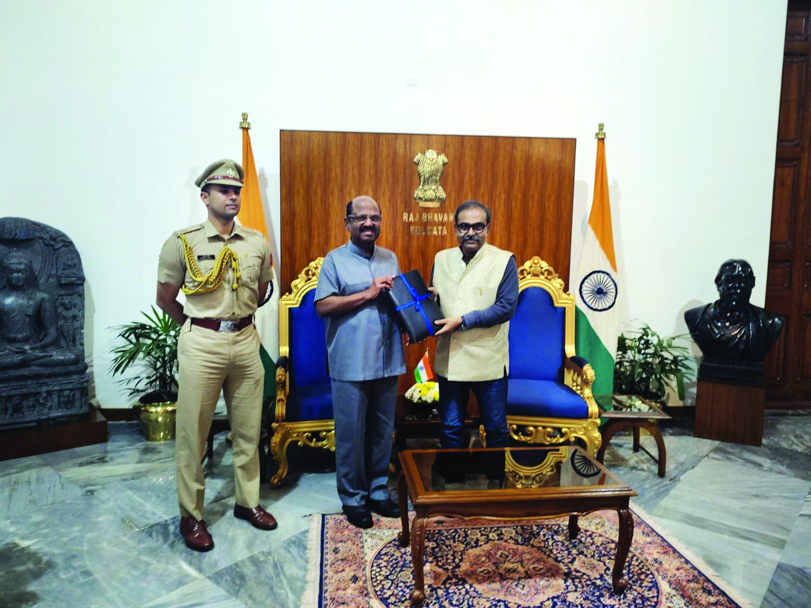 Raj Bhavan urges state to consider introduction of report cards