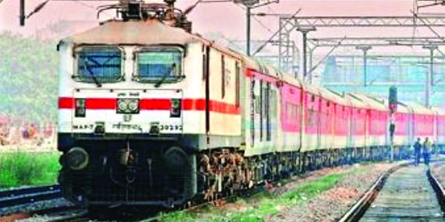 Howrah-Burdwan route: Several trains cancelled today Howrah-Burdwan route: Several trains cancelled today