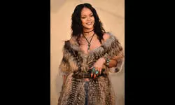 Rihanna is the best singer of all time: Chris Martin