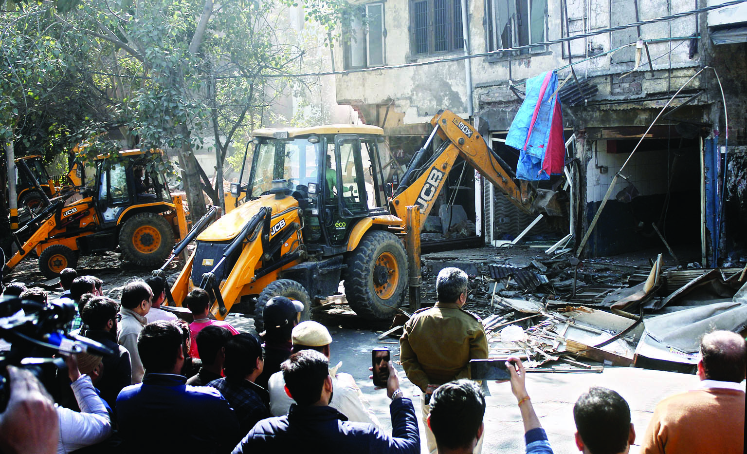 ‘Causing extreme hardships’: AAP MLA Somnath Bharti urges L-G to stop anti-encroachment drive ‘Causing extreme hardships’: AAP MLA Somnath Bharti urges L-G to stop anti-encroachment drive