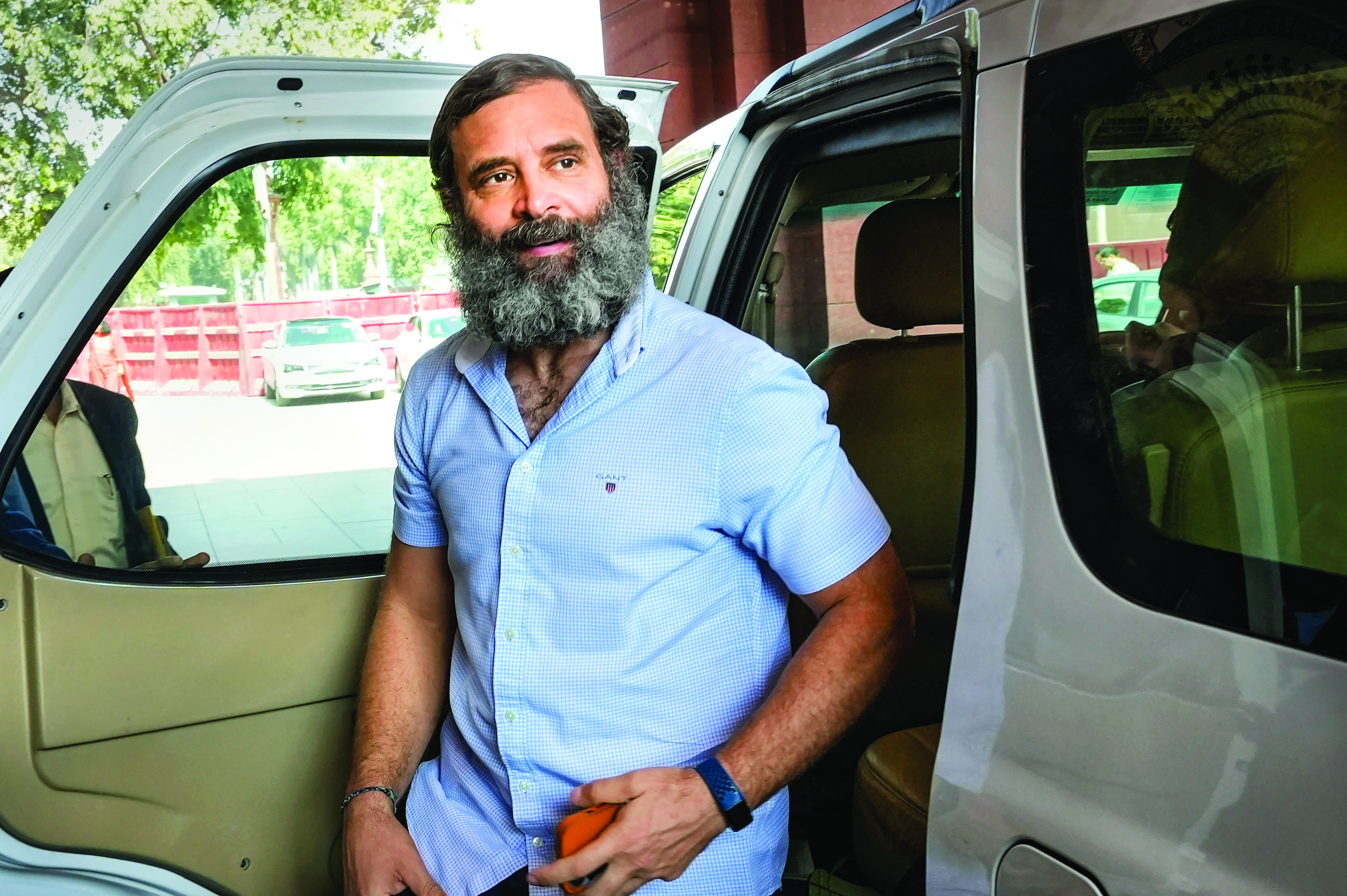 Rahul’s plane denied permission to land at Varanasi airport Rahul’s plane denied permission to land at Varanasi airport