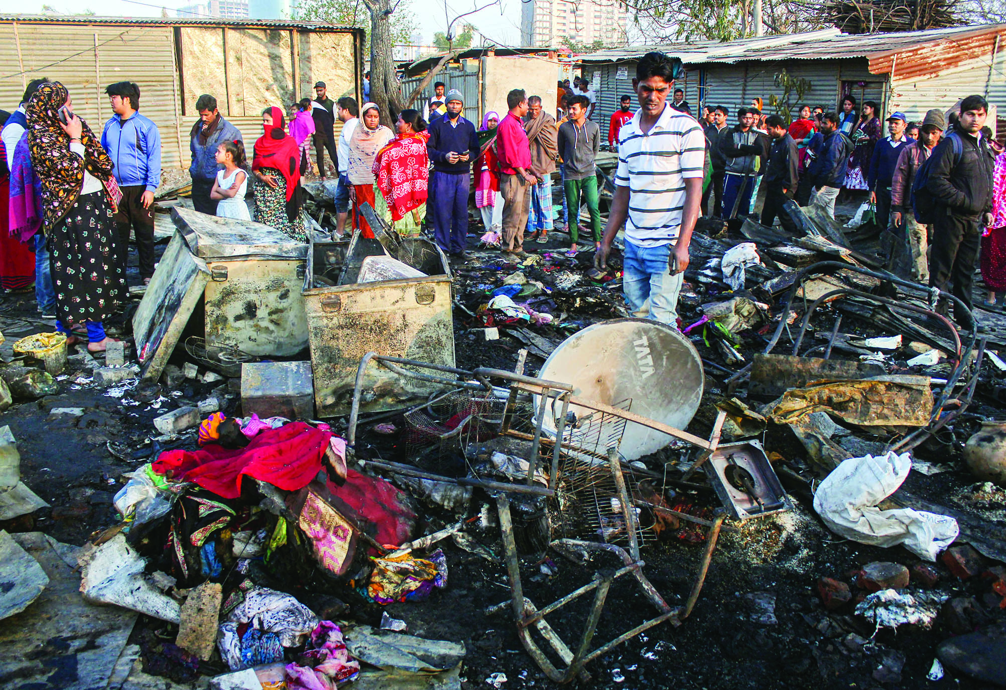 Ggm: Over 100 shanties gutted in blaze Ggm: Over 100 shanties gutted in blaze