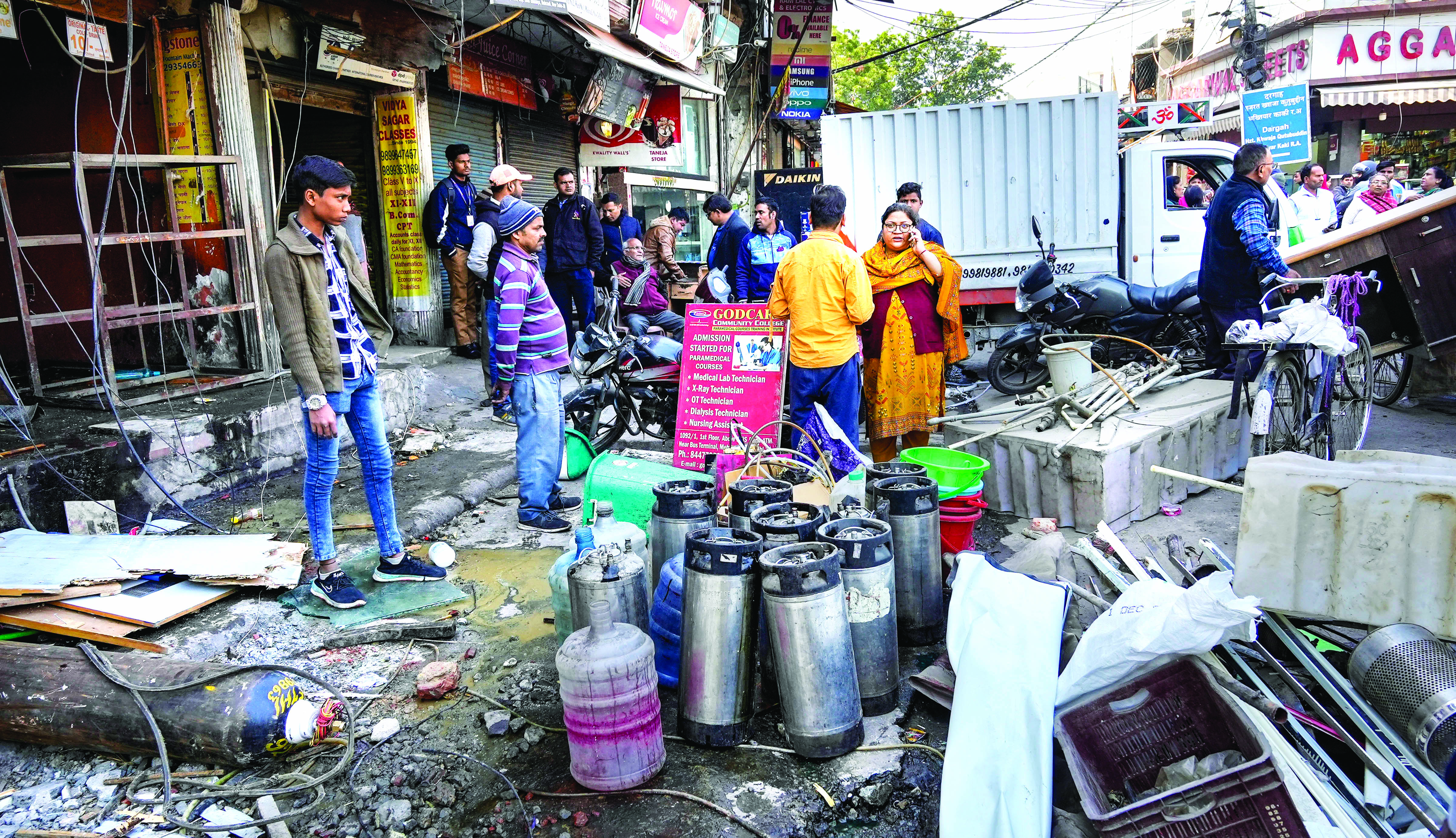 Demolition: Provide tents and food to those affected, says CM