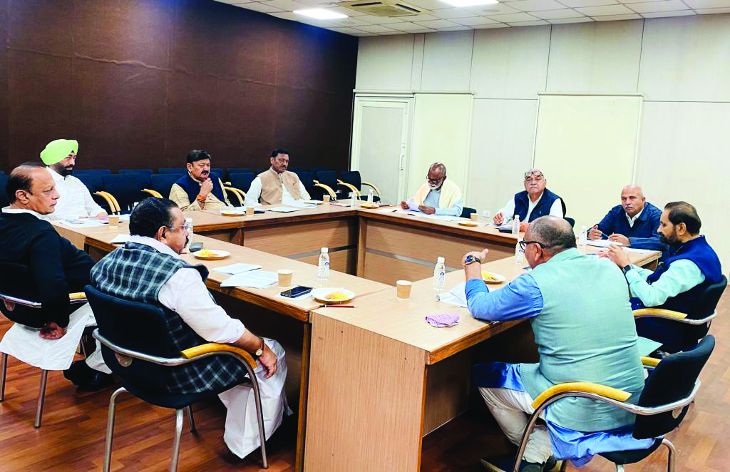 Congress preparing draft to make agriculture profitable biz: Hooda Congress preparing draft to make agriculture profitable biz: Hooda