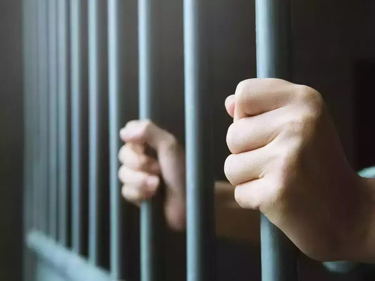 Delhi High Court frames guidelines for compensation to prisoners injured while working in jail