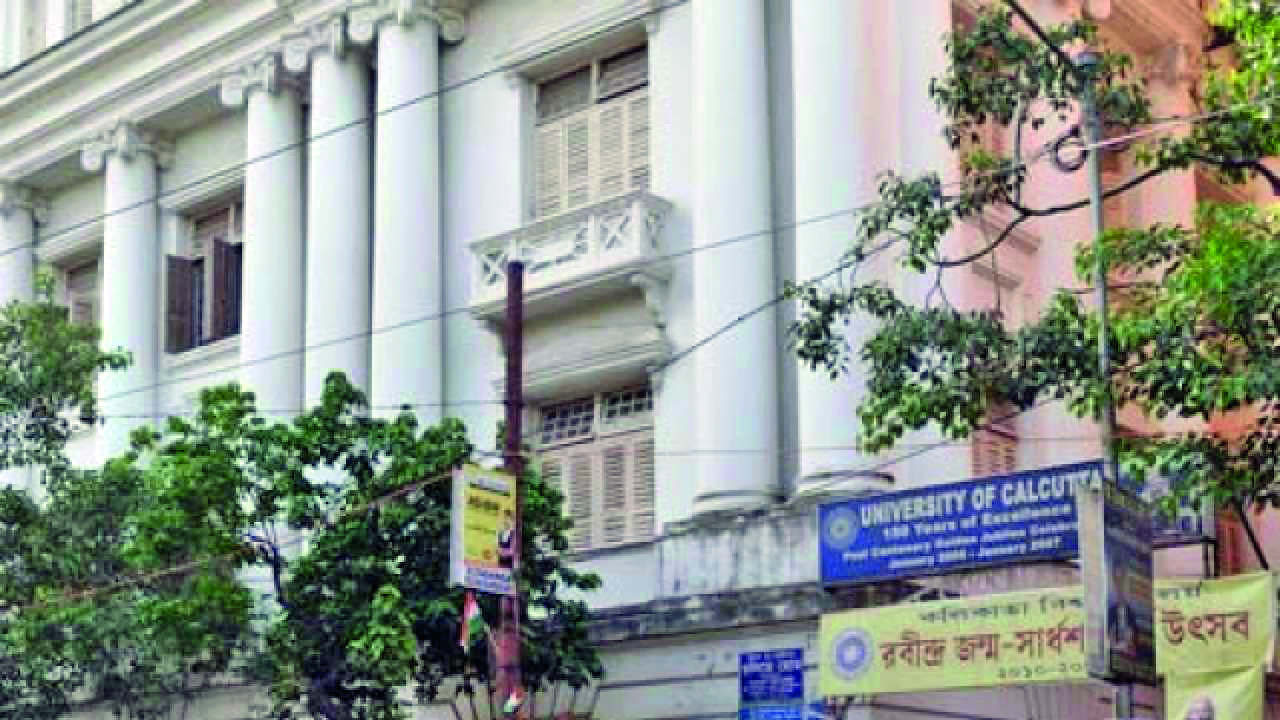 Vice-Chancellor Asis Kumar Chattopadhyay’s term extended for two months Vice-Chancellor Asis Kumar Chattopadhyay’s term extended for two months