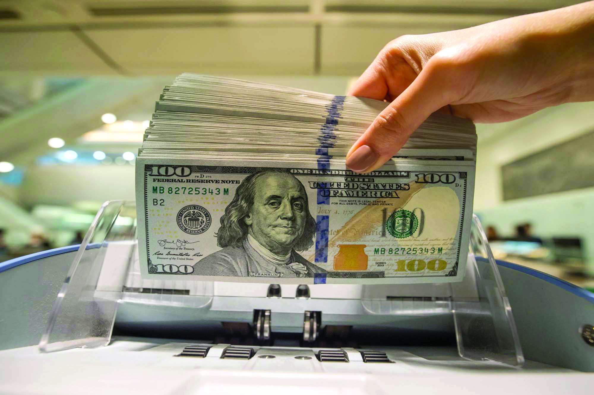 FPIs’ investment value in Indian equities drops 11% to $584 billion