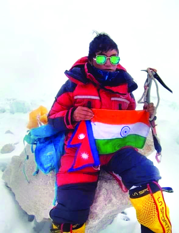 Bengal extends financial aid to mountaineer Bengal extends financial aid to mountaineer