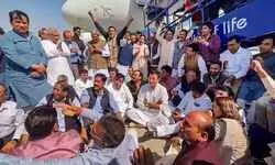 Pawan Khera moves Supreme Court following arrest over remarks against PM Pawan Khera moves Supreme Court following arrest over remarks against PM