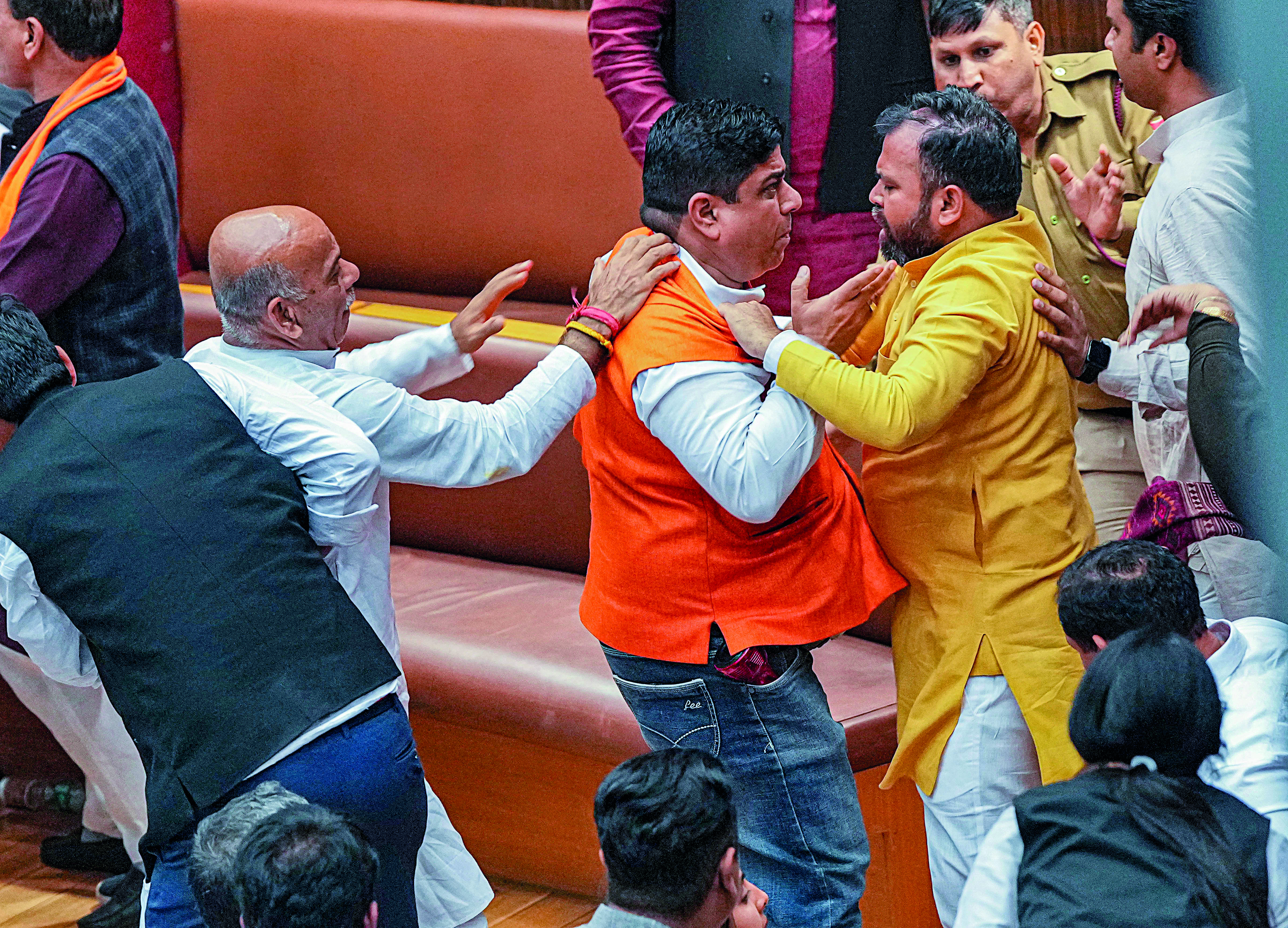 AAP, BJP councillors engage in physical fight as chaos reigns in the MCD House AAP, BJP councillors engage in physical fight as chaos reigns in the MCD House