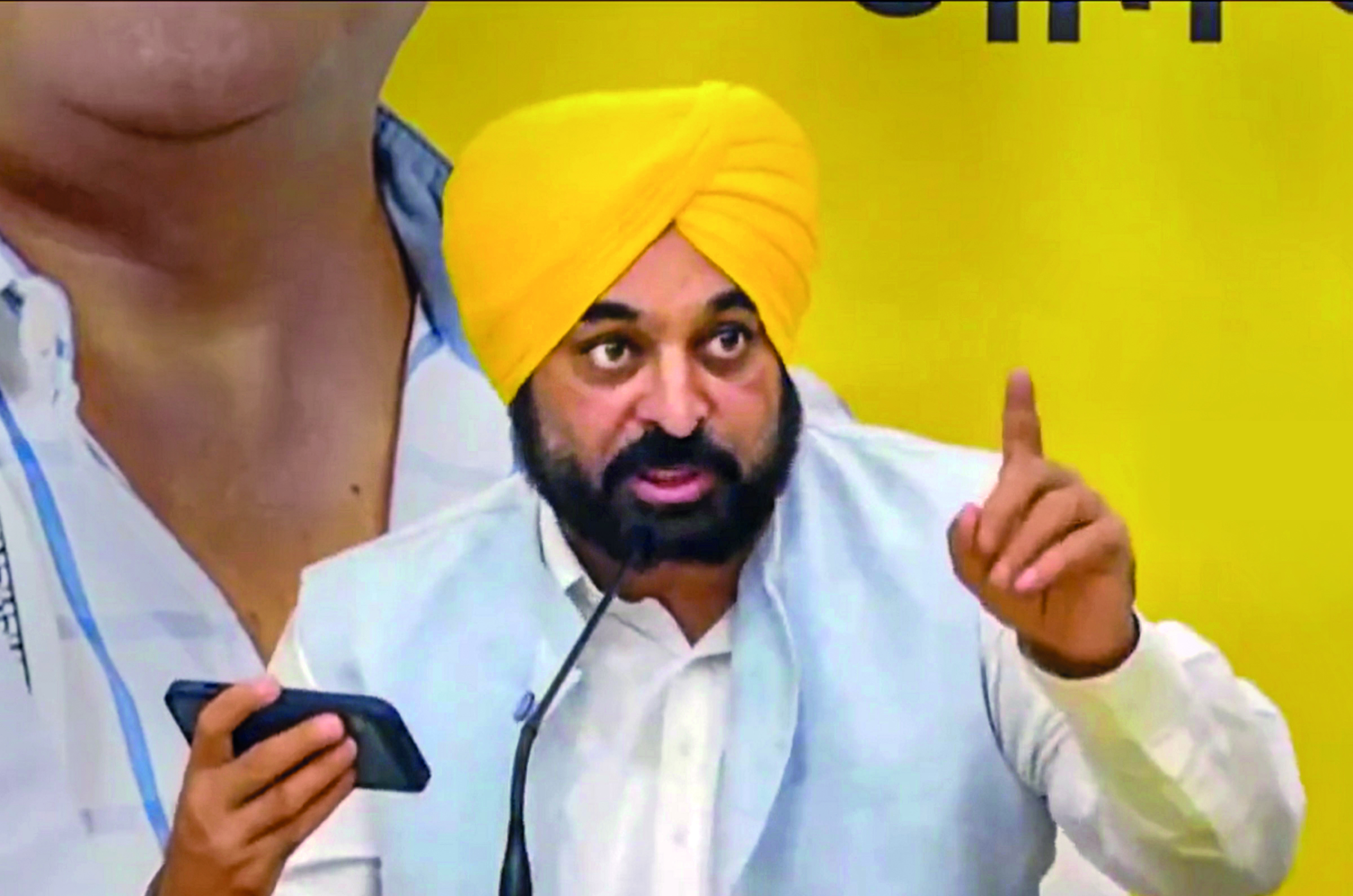 Those who took Guru Granth Sahib to police station can’t be called ‘waris’ of Punjab: CM Mann