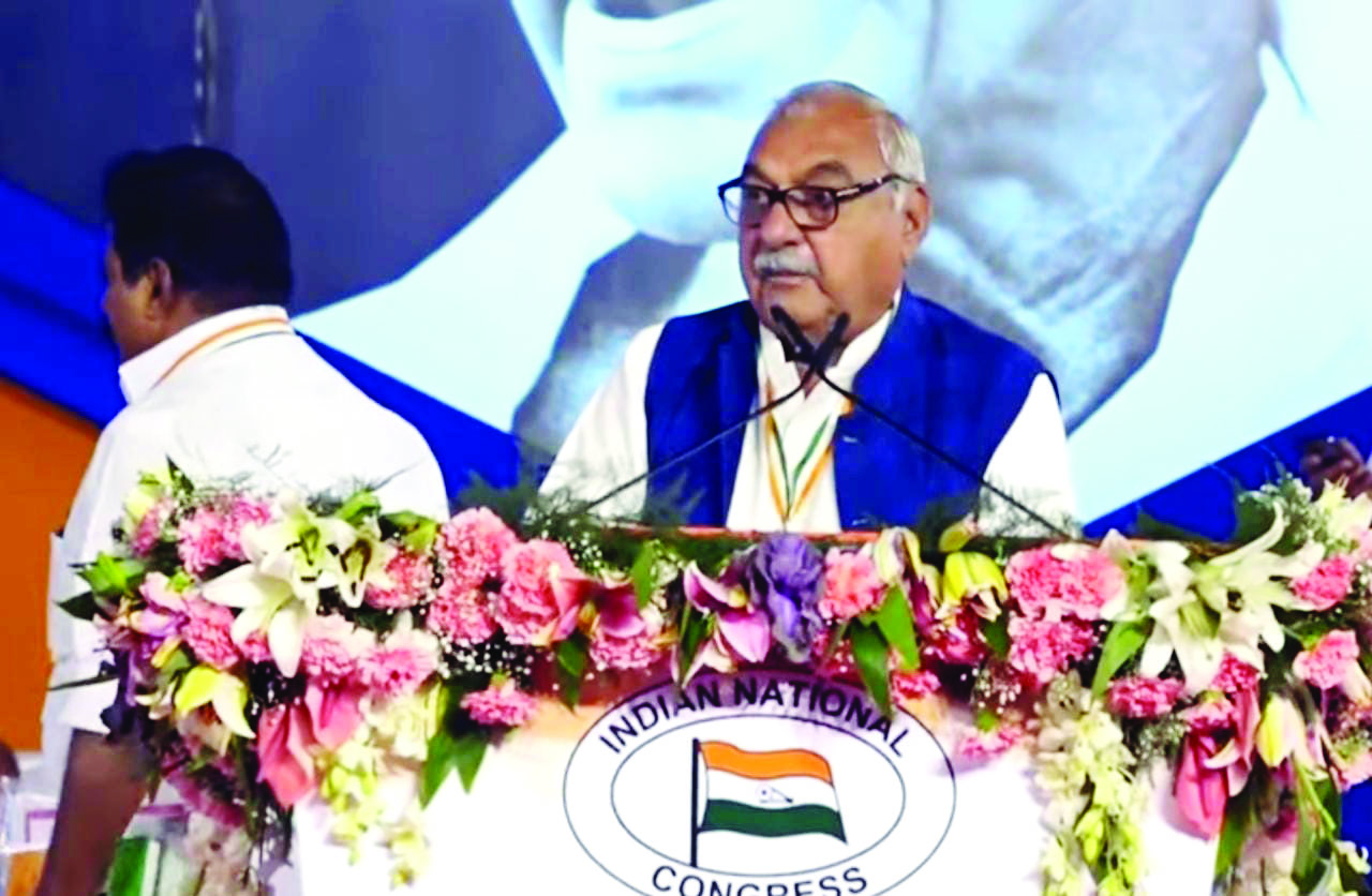 Cong announces legal guarantee of MSP under C2 formula, Hooda presents draft during party convention at Raipur