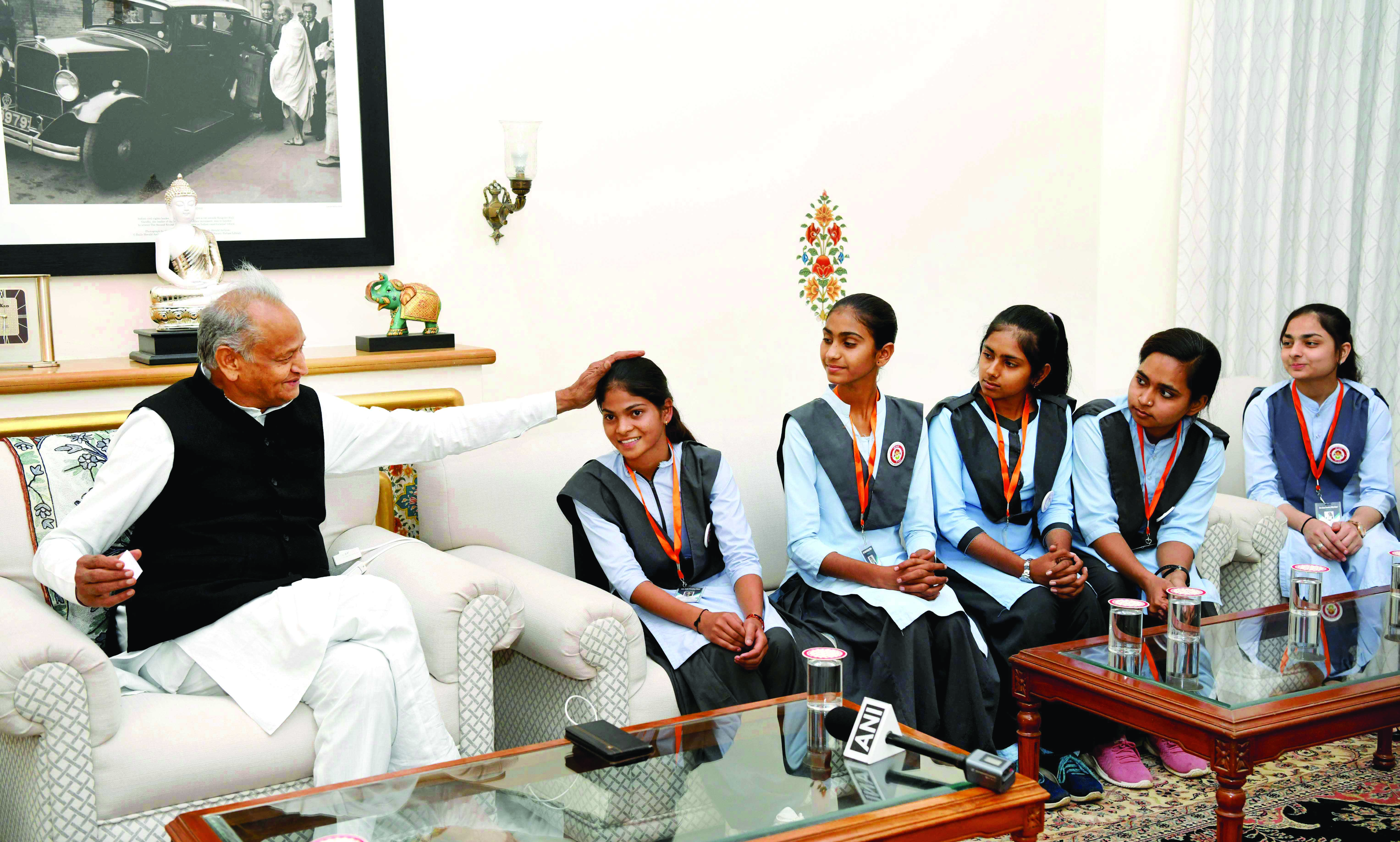 ‘Raj committed to promote girls’ education’ ‘Raj committed to promote girls’ education’