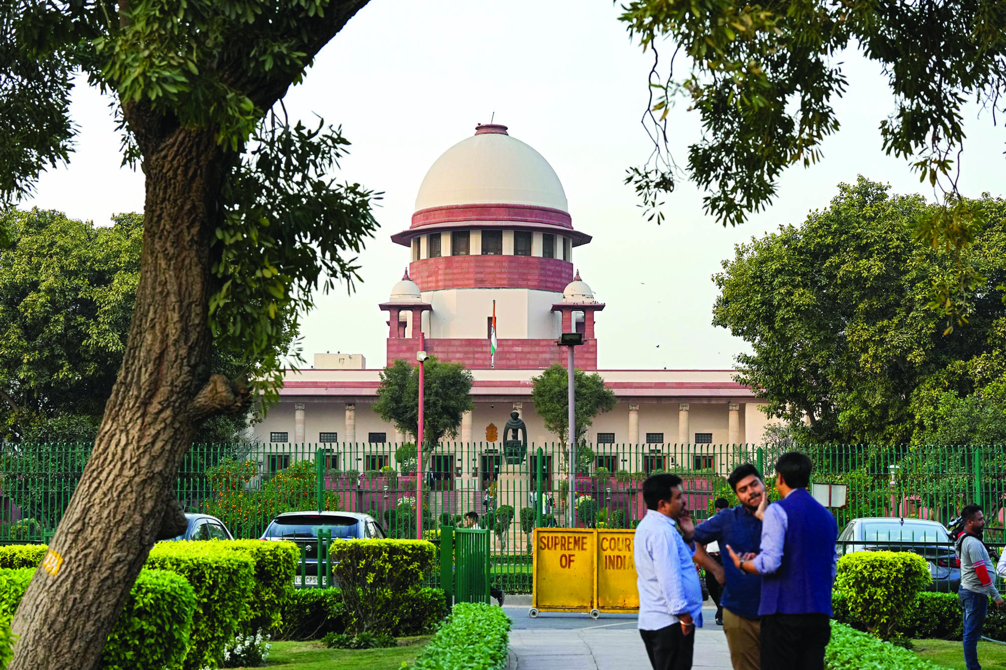 Need strong evidence to corroborate extra-judicial confession: Apex court